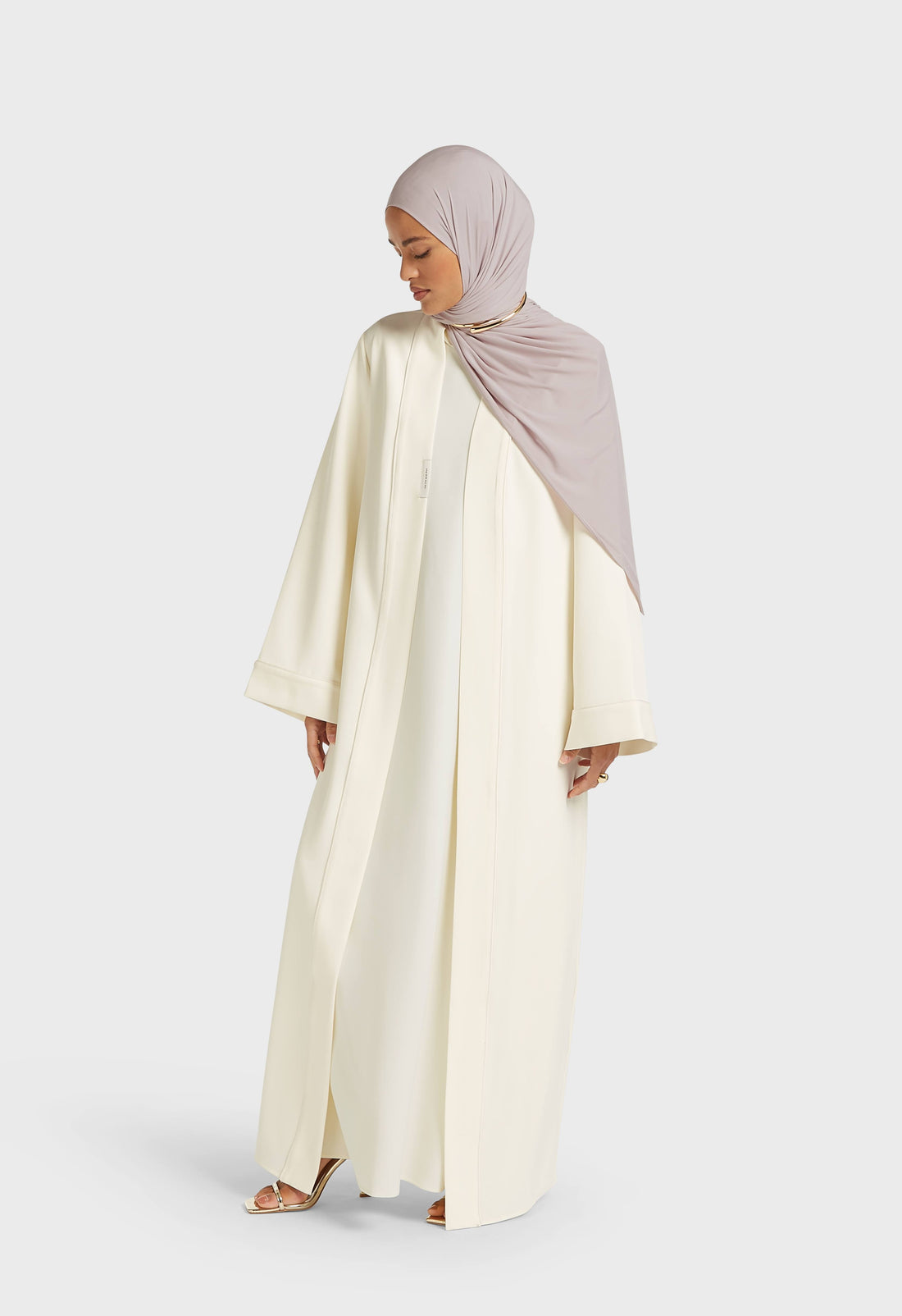 Essential Abaya  Court | Blanc cassé