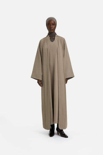 Medina Abaya | Kaki