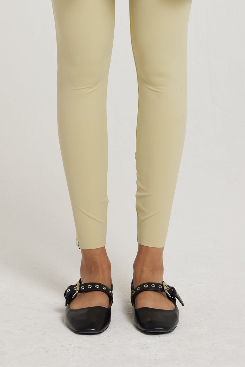 Essential Legging | Beurre chaud