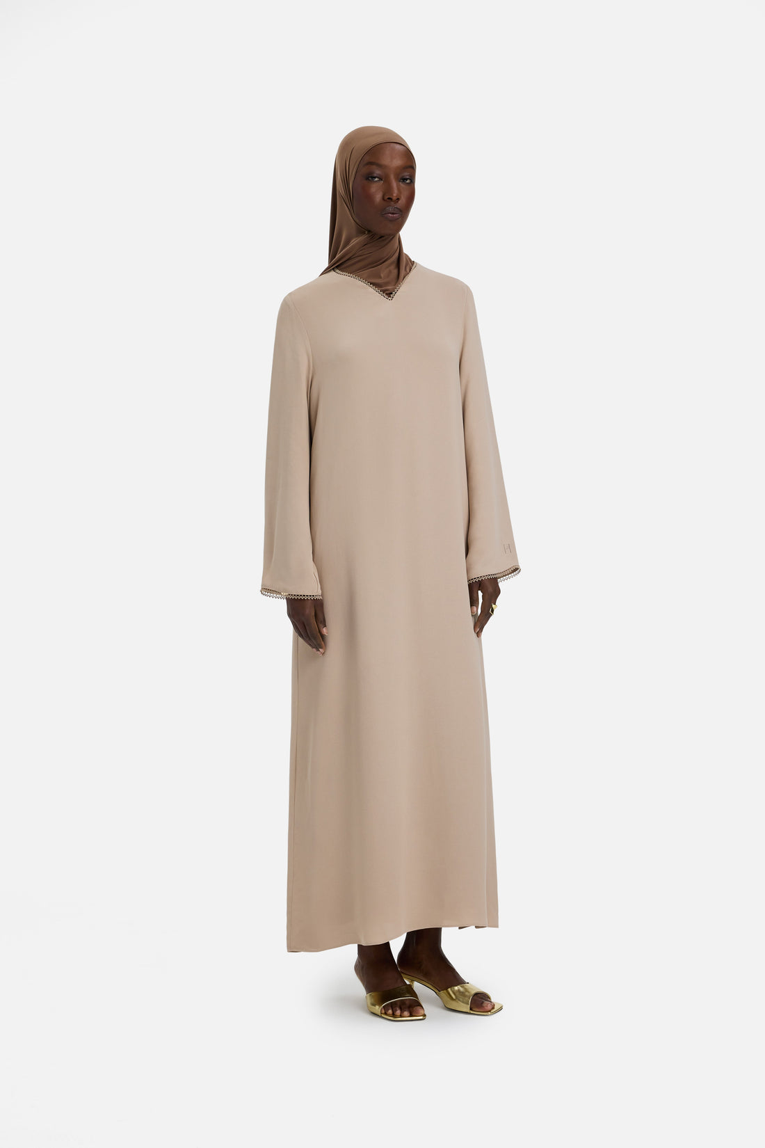 Picot Neck Robe | Moka