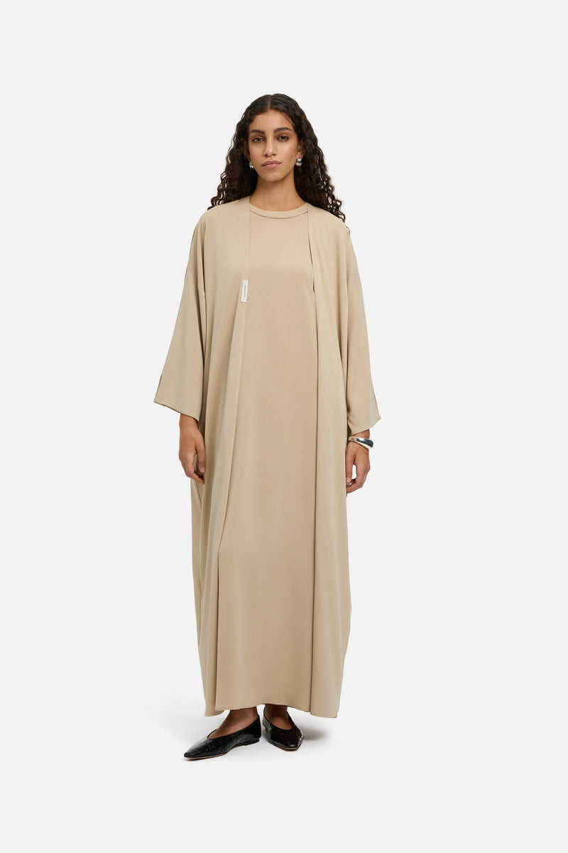 Sleeveless Woven Robe Court | Avoine