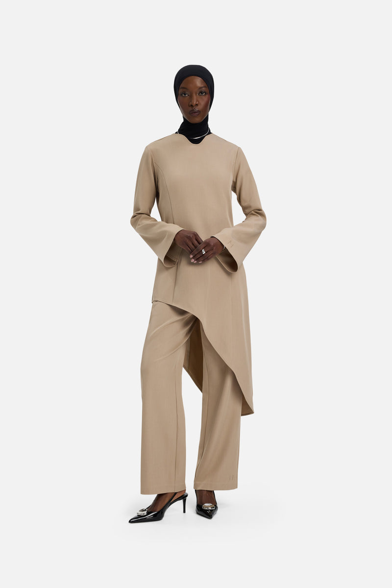 Soft Curved Tailored Haut | Moka
